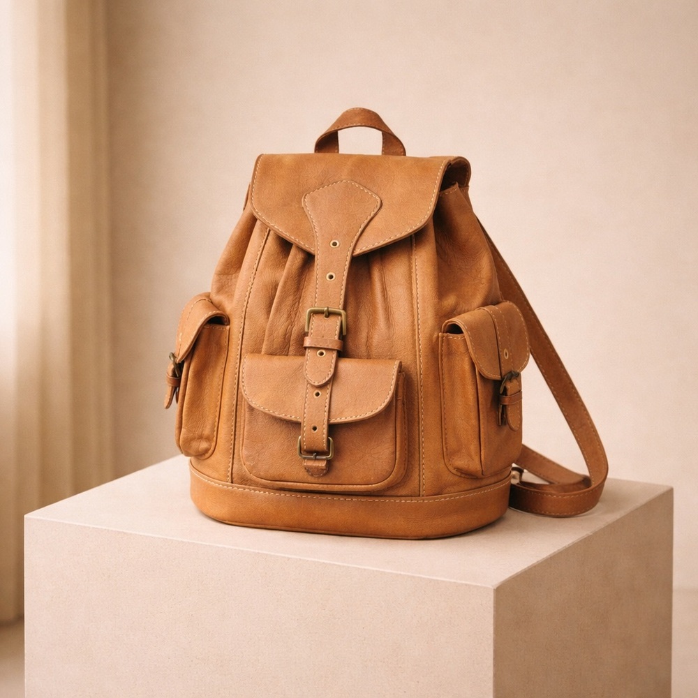 Handmade Leather backpack - Picture 2 of 7